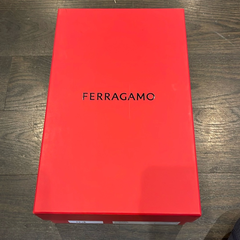 Ferragamo shoe box